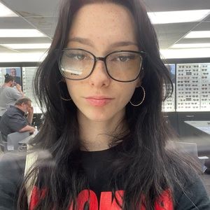 Meet your Posher, Madi